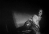 Сцена из фильма Тысяча девятьсот восемьдесят четвёртый / Nineteen Eighty-Four (1954) Тысяча девятьсот восемьдесят четвёртый сцена 17