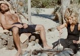 Фильм Унесенные / Swept away (2002) - cцена 6