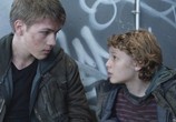 Сериал Рухнувшие небеса / Falling Skies (2011) - cцена 4