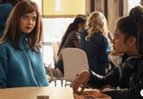 Сериал Не копайся в себе / Don't Look Deeper (2020) - cцена 1