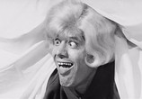Фильм 002: Операция Луна / 002 Operazione Luna (1965) - cцена 3