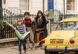 Сериал С любовью, Нина / Love, Nina (2016) - cцена 3