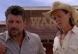 Фильм Дрожь земли / Tremors (1990) - cцена 1