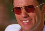 Сериал Черная Метка / Burn Notice (2009) - cцена 1