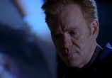 Сериал Место преступления: Майами / CSI: Miami (2002) - cцена 1
